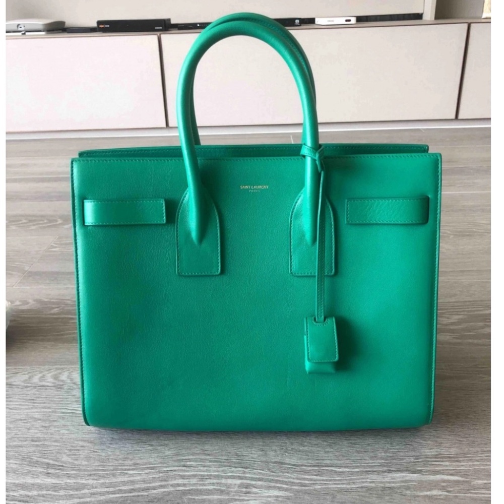Saint Laurent Sac de Jour small green (rare)